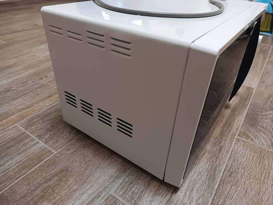 Микровълнова Самсунг Samsung (неработеща) за части или ремонт