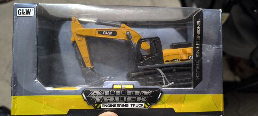 Mini GT mashina 1/64