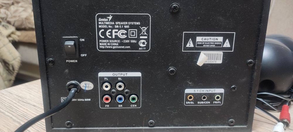 Продам компьютерные колонки с сабвуфер