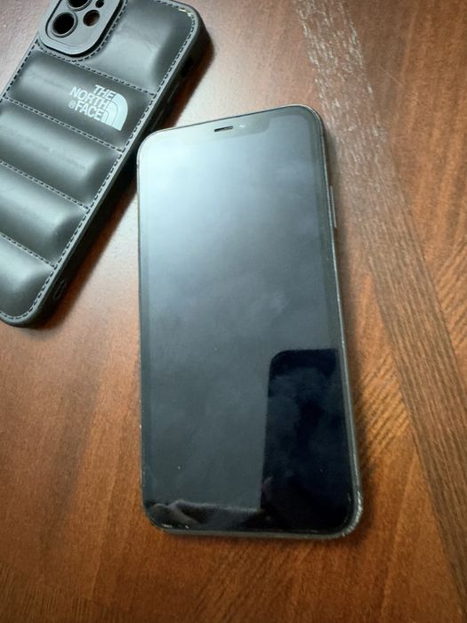 Продам iPhone 11 64 GB
