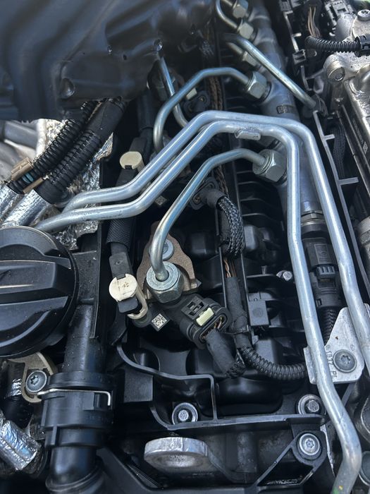 Injectoare BMW G20 B57 3.0 D Mild Hybrid 2021