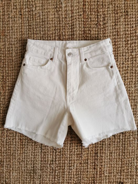 Blugi scurti cu talie inalta H&M