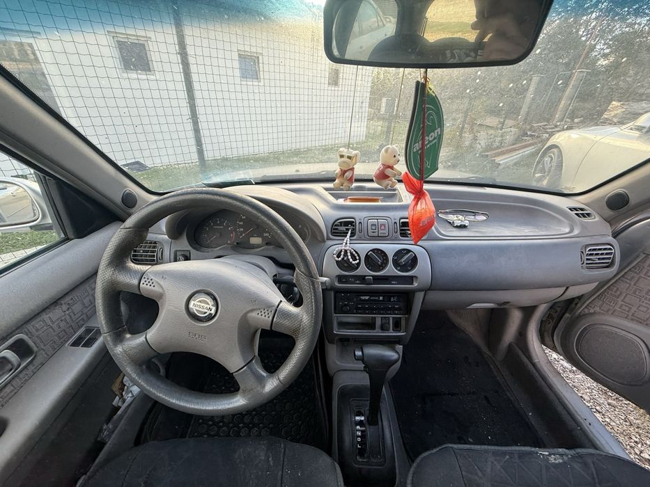 Nissan Micra на части