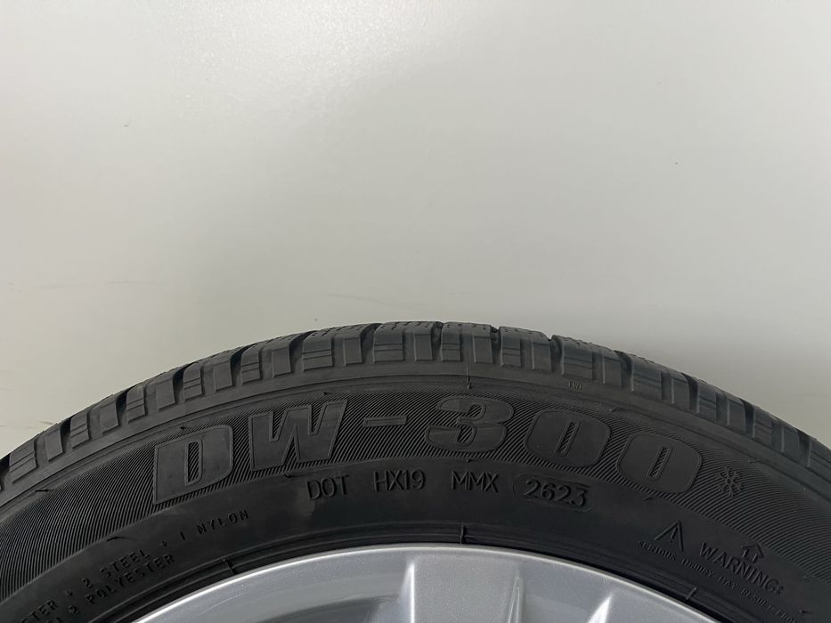 Оригинални джанти 16 цола 5х120 за БМВ Е87 със зимни гуми 195/55/16