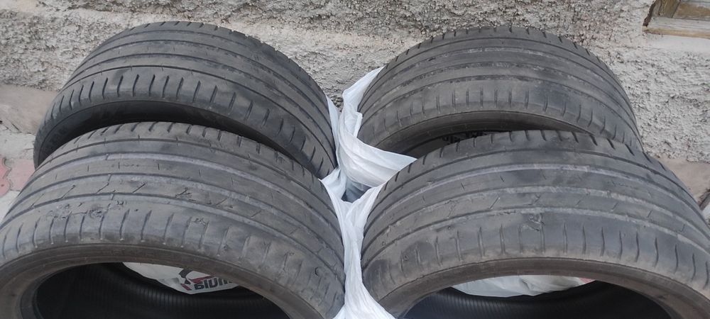 Продам комплект Резины 295/40/21