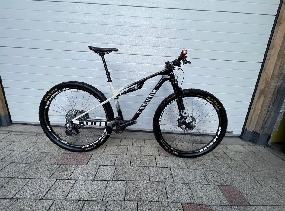 Vand Canyon Lux World Cup CF 7 Marime M