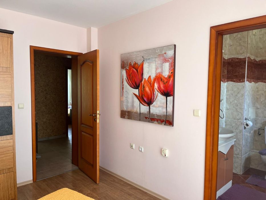 Продава се, 3-стаен, Св. Влас,  Елените, първа линия!