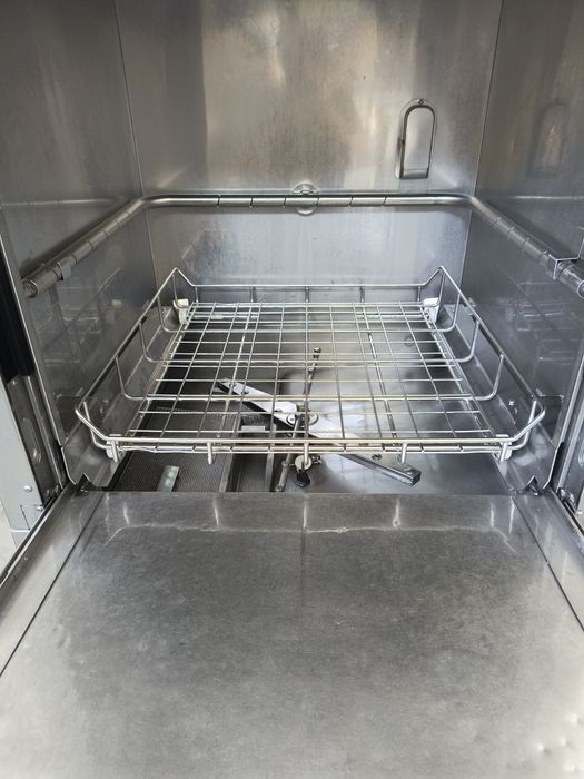 Конзолна -- 2021 година - За тави , касетки, едър кухненски инвентар и