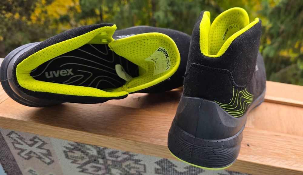 Vând ghete Uvex (noi)