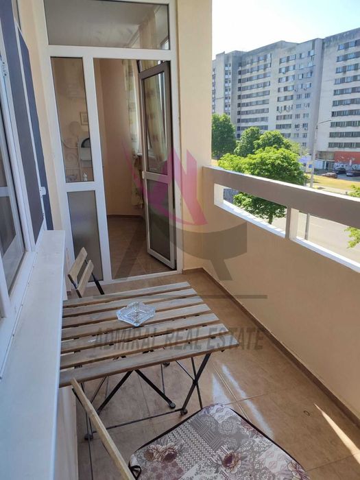 Дава се под наем Тристаен апартамент в Варна, Център - 80 кв.м за 700 € - Снимка #4