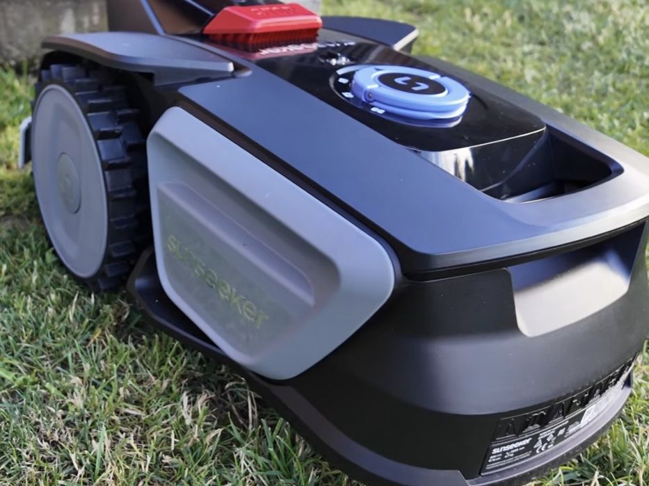 Vand Robot de tuns gazon Sunseeker V1 (Vision AI, Fara fir) – Doar testat, la cutie!