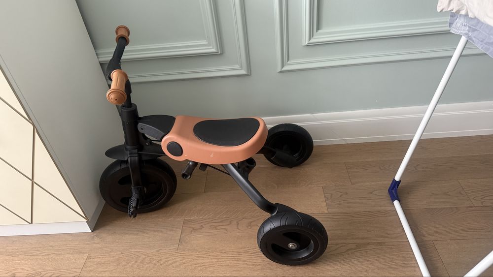 Детский велосипед с родительским управлением