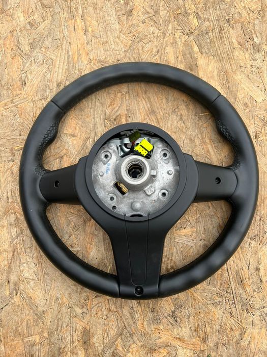 Volan Bmw M ORIGINAL F20 25 F30 31 34 33 36 48 45 F15 F16 X5 X6 X4 X3