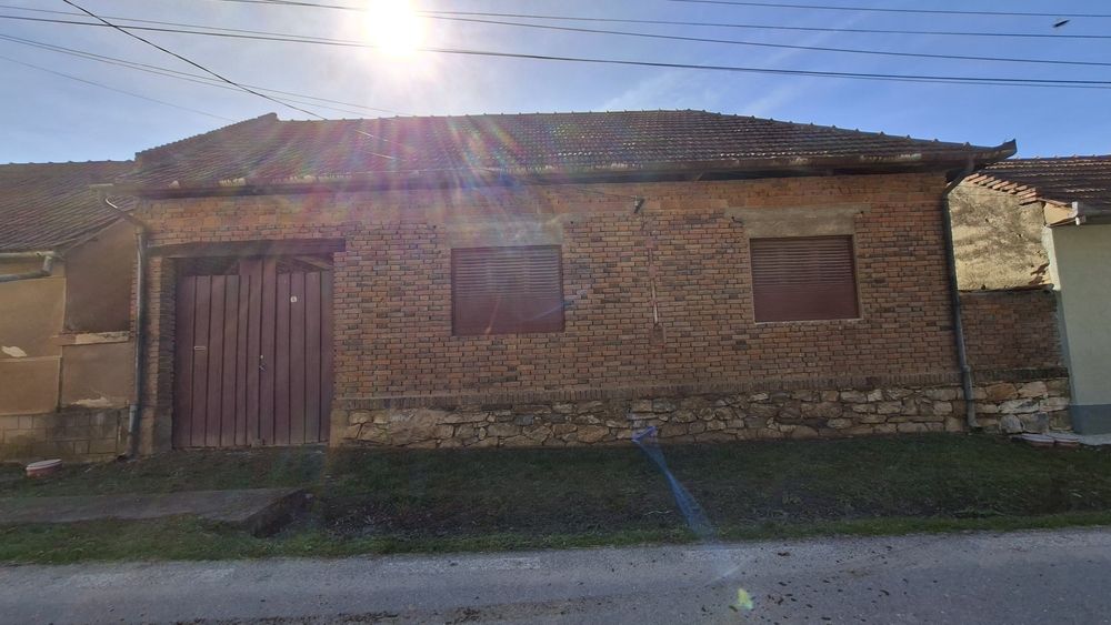 Vand casă la Zorani