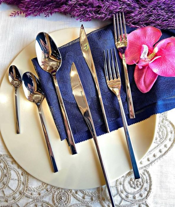 KARACA New Everest 84части 
Комплект Прибори за Хранене