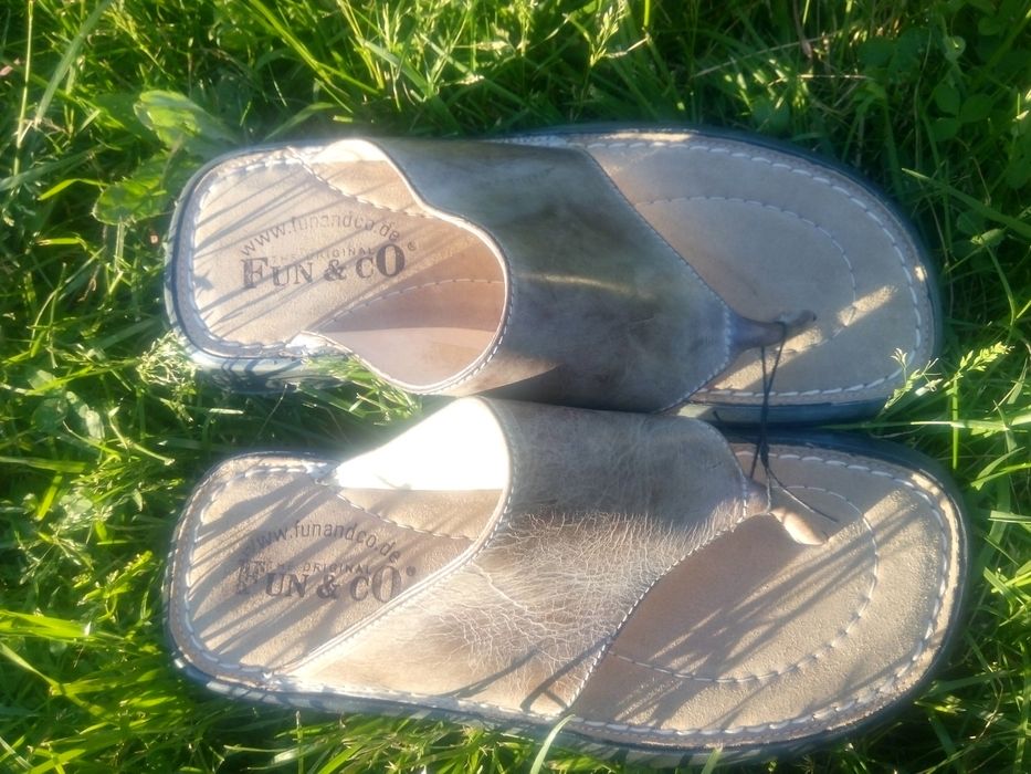 Papuci slapi piele naturala