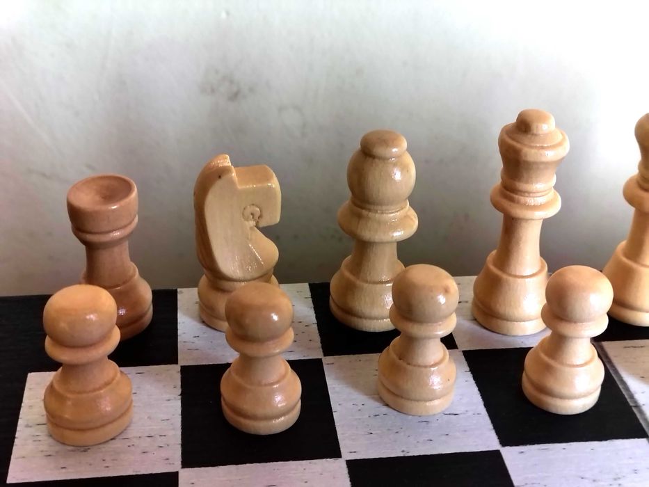 Стар Колекционерски Дървен Шах Кутия За Вино