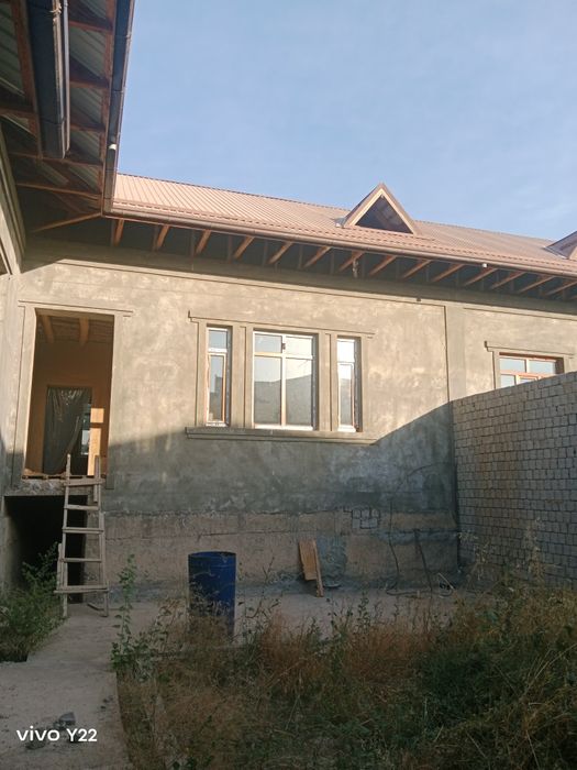 Uy sotiladi srochnoooo