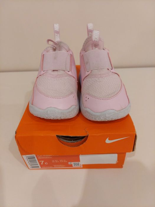 Маратонки Nike момиче