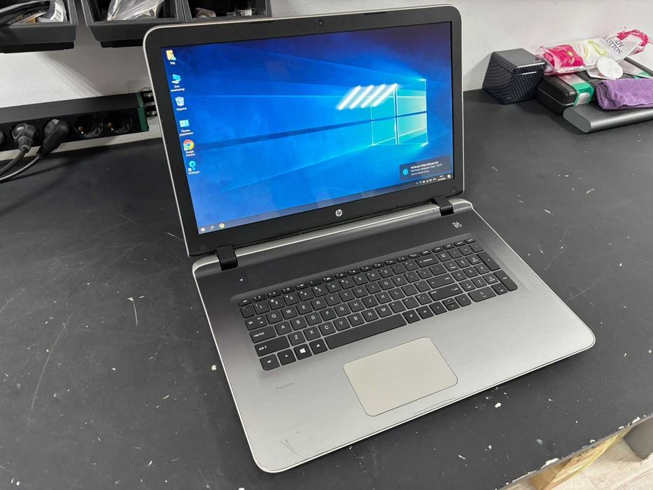 Ноутбук Hp CORE i5 работает шустро SSD