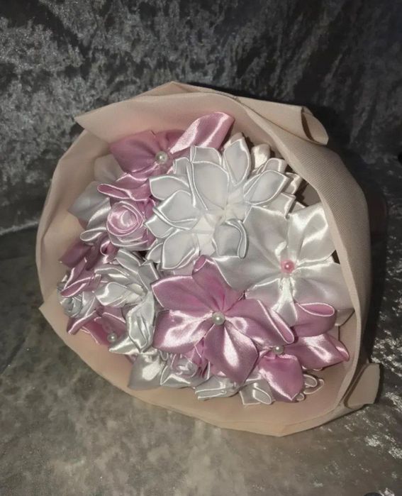 Цветы из атласной ленты