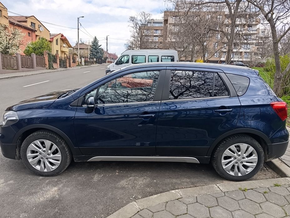 Suzuki S-Cross 4x4, manuala, mild hybrid