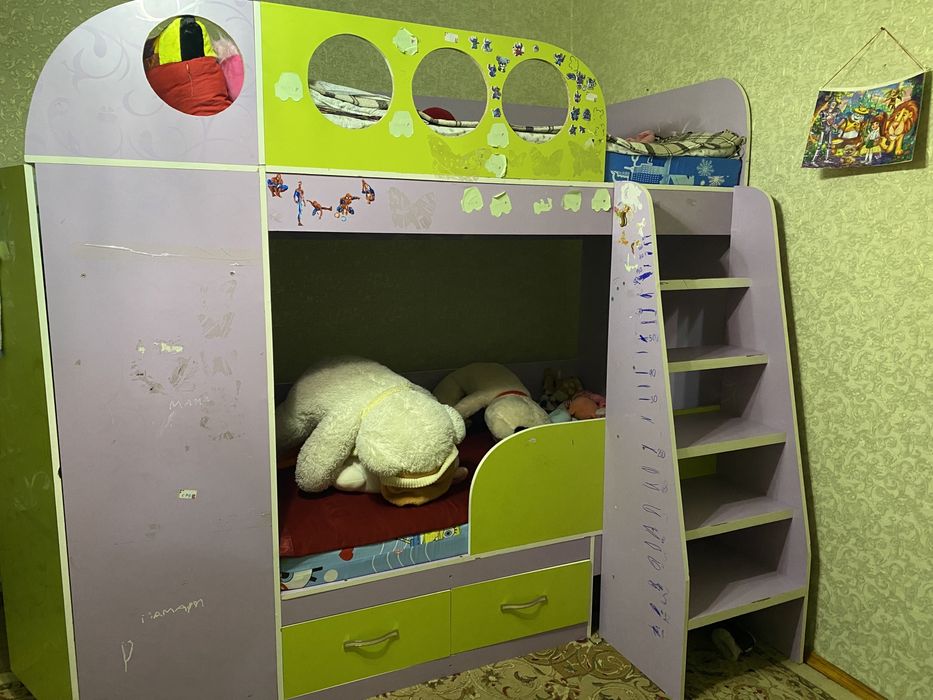 Кровать двухярусная