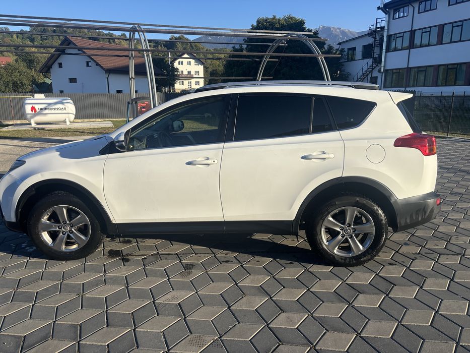 TOYOTA RAV4 2015 — imagine 5