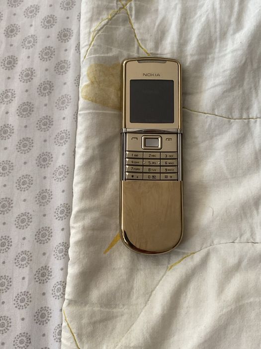 Nokia 8800 sirocco gold