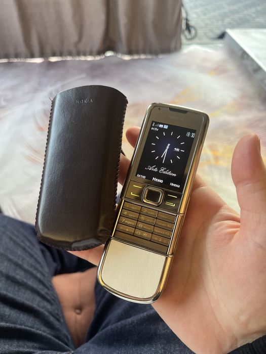 Nokia 8800 Art gold
