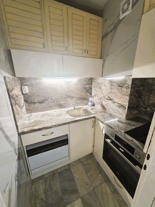 4-стаен в София-Света Троица площ 92 цена 790