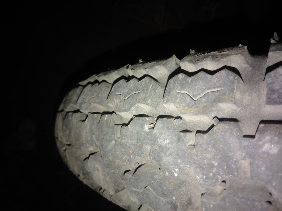 Продам резину на дисках.