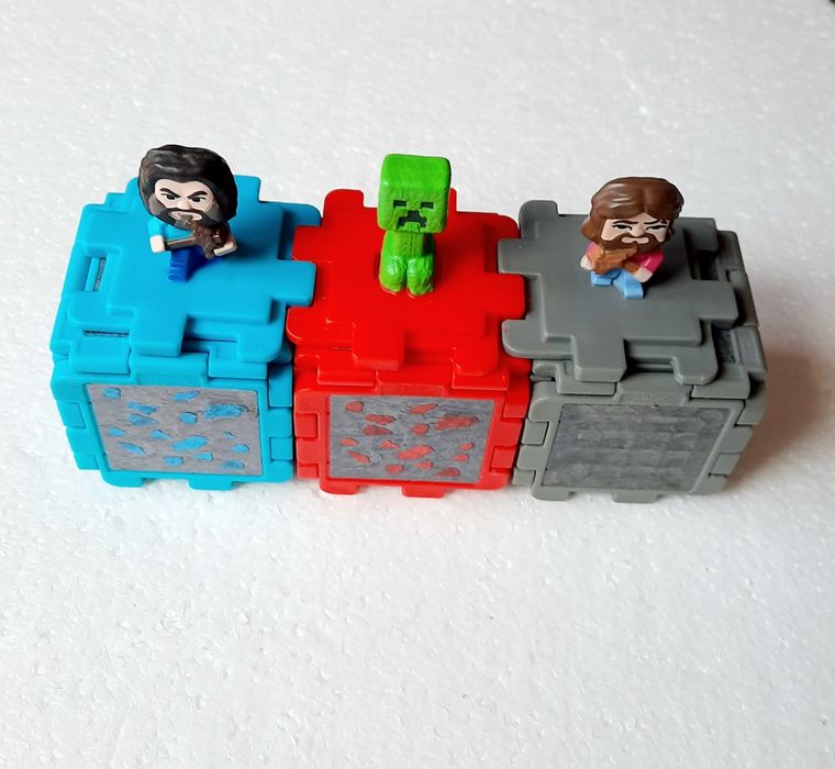 Figurine McDonald's 2025 Minecraft