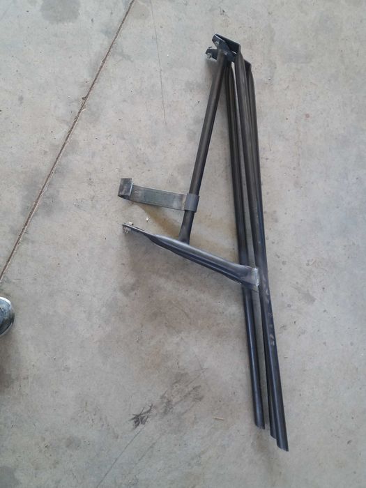 Триноги и Вилици(шапки) за телескопични подпори