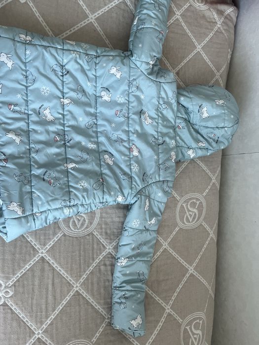 Продам демисезонную куртку для девочки 6-8 лет