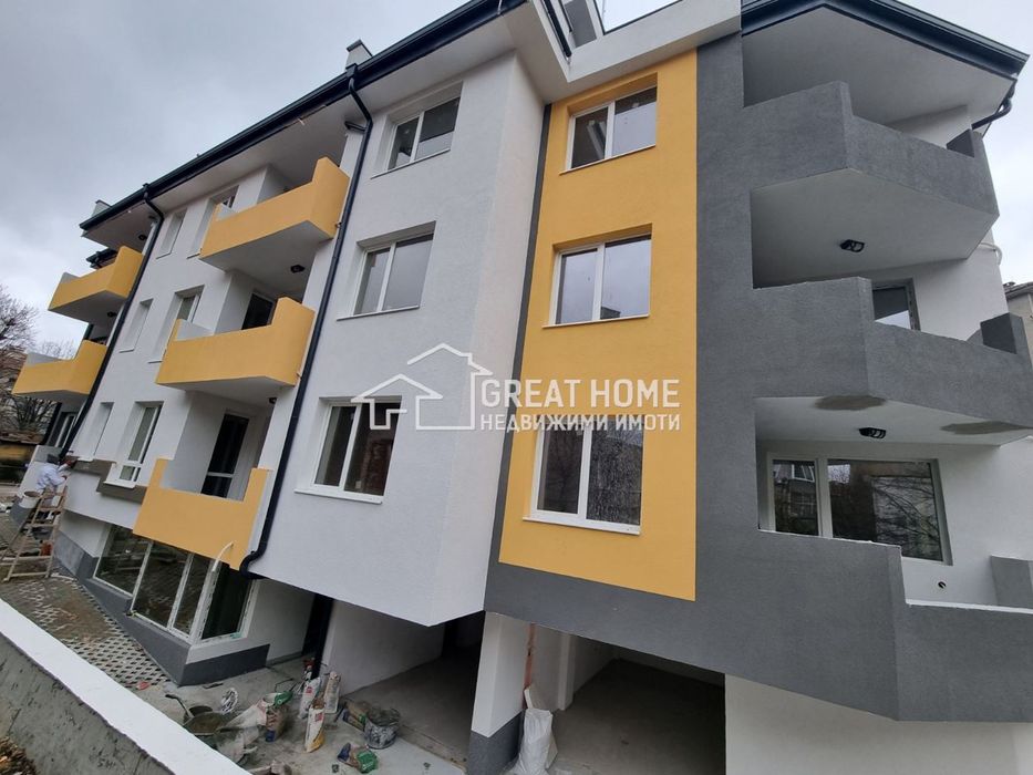 Продава се Двустаен апартамент в Търговище, Център - 51 кв.м за 1100 €/кв.м - Снимка #1