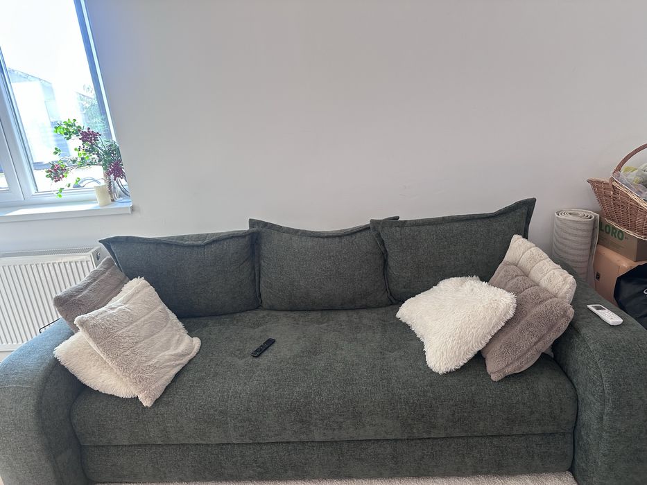 Canapea Mobexpert extensibila 2800 lei
