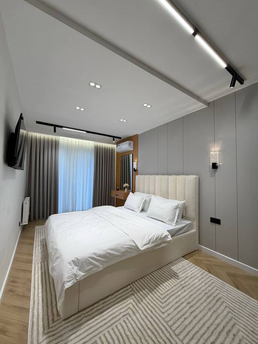 ЖК Комолон Орентир: Метро Миллий бог, Дружба