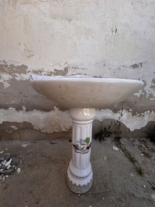 Раковина тюльпан б/у