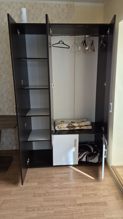 Vand dulap cu 3 usi