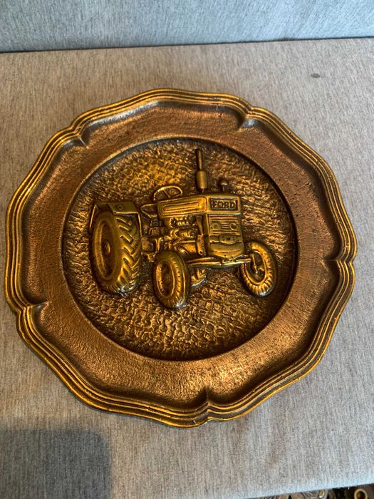 старо бронзово пано за стена трактор FORD