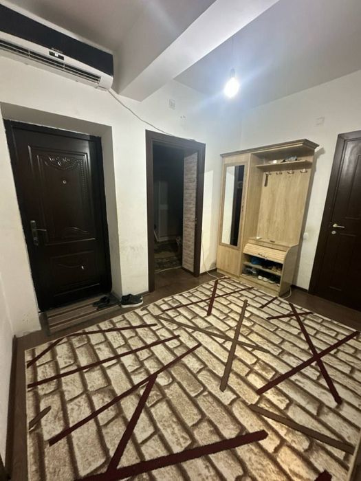 Gulbahor 3 xonali bo’lib to’lashga uy sotiladi boshiga 25 000$