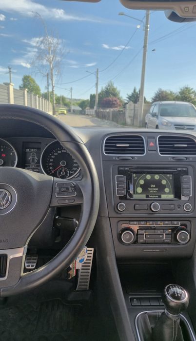 VOLKSWAGEN Golf 2012 — imagine 5