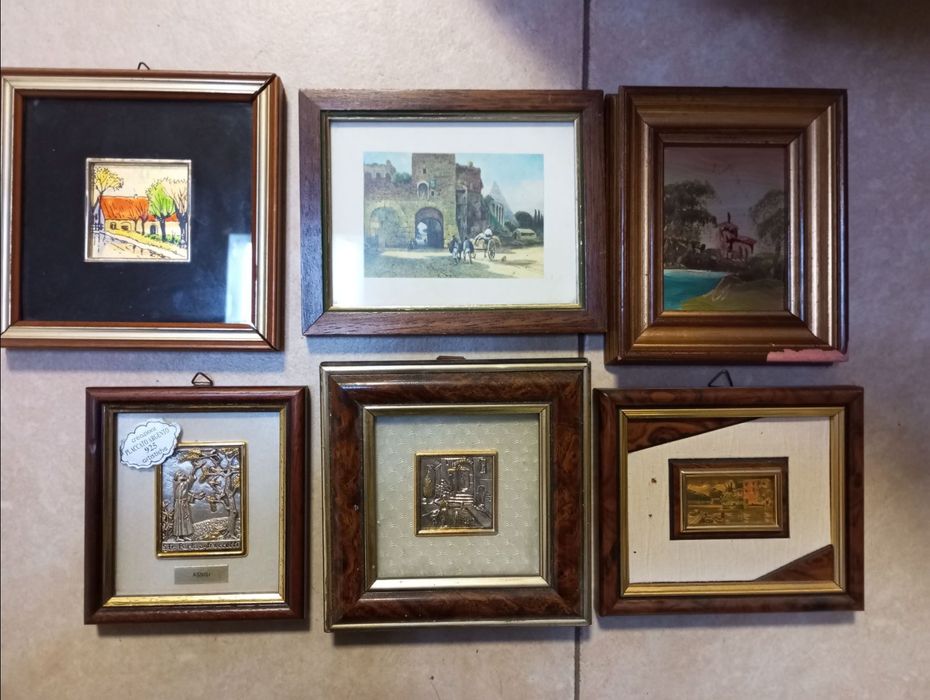 Малки картини рамкирани