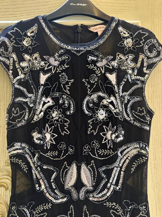 Платье, вышитое, размер xs, новое