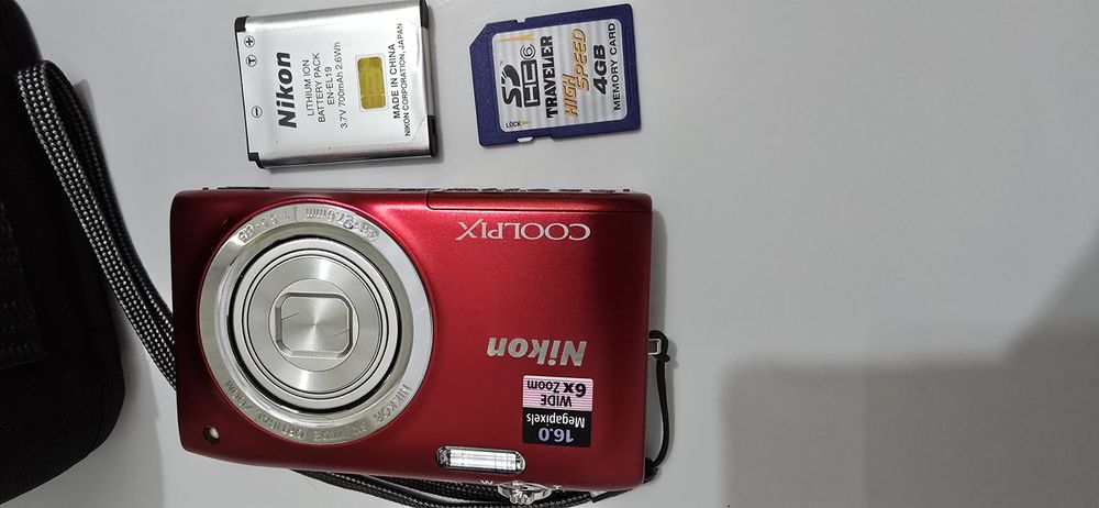 Nikon Coolpix  S2700 Camera Foto 16 MegaPixels