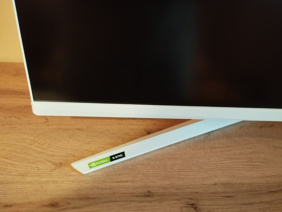 Гейминг монитор Asus ROG Swift 32"