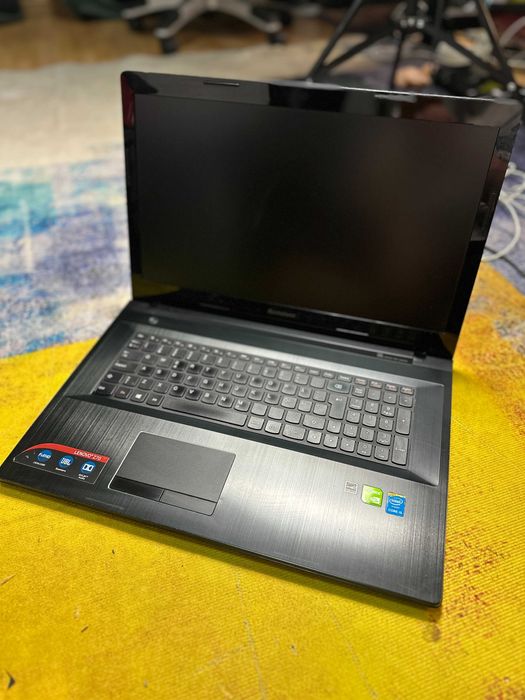 laptop lenovo z70-80, core i5 gen 5, ram 16 gb, 2gb video 840m, 512ssd