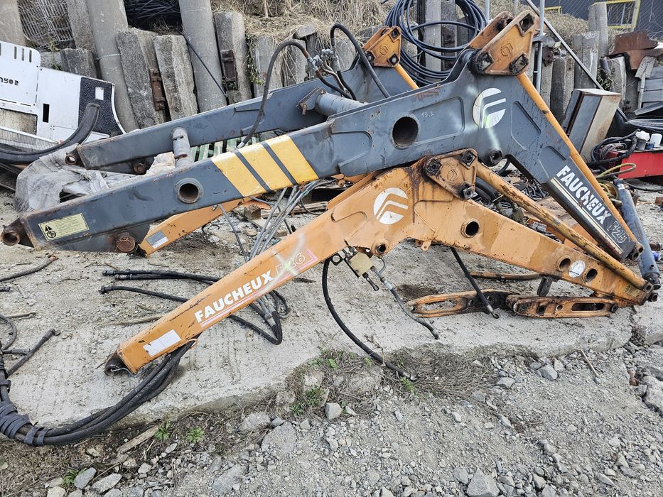 Incarcator frontal pentru tractor