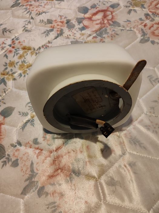 Плафониера от социализма